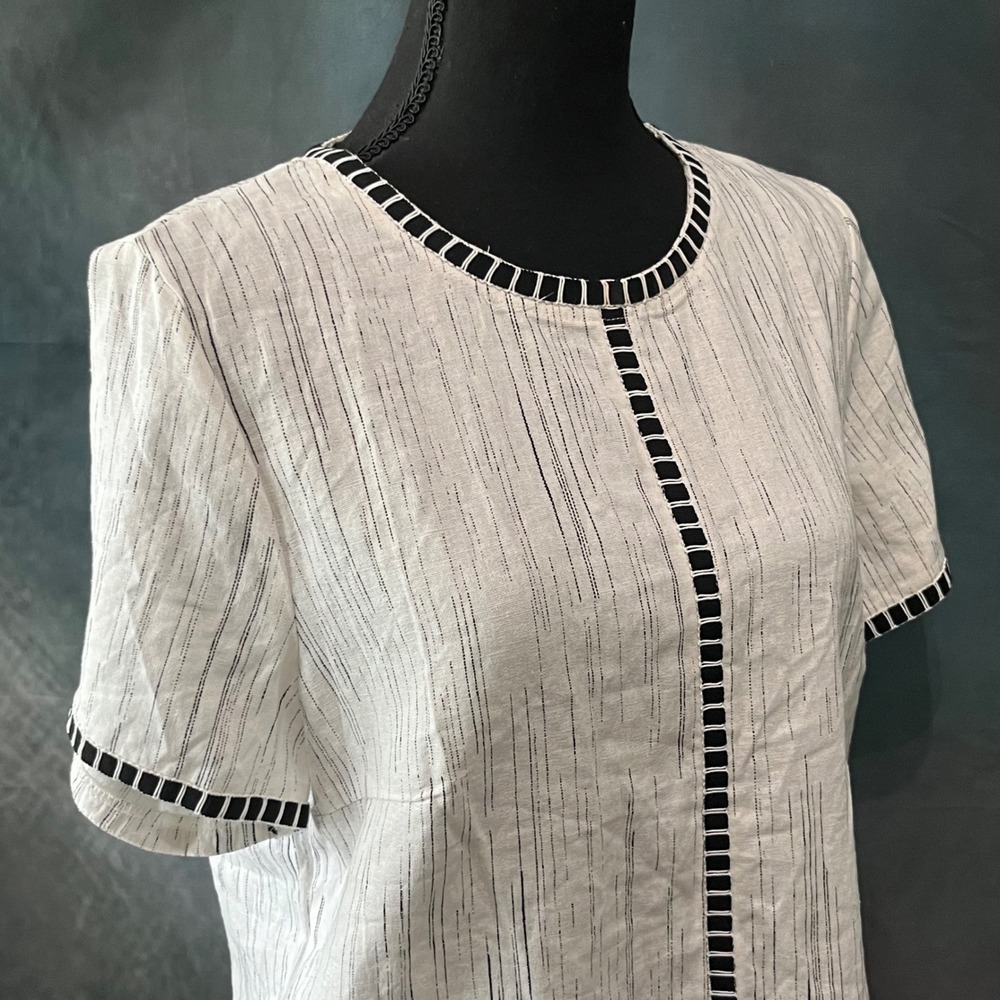 CeCe Womens White Black Pinstripe Linen Blend Ladder Trim Top Blouse M NWT - Picture 4 of 7
